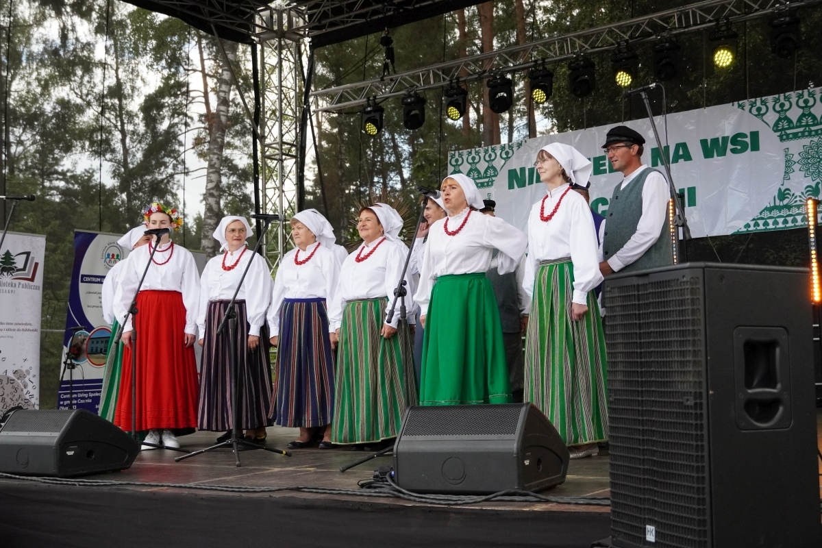 Niedziela na wsi w Czarni - odpust św. Rocha [11.08.2024] - zdjęcie #7 - eOstroleka.pl