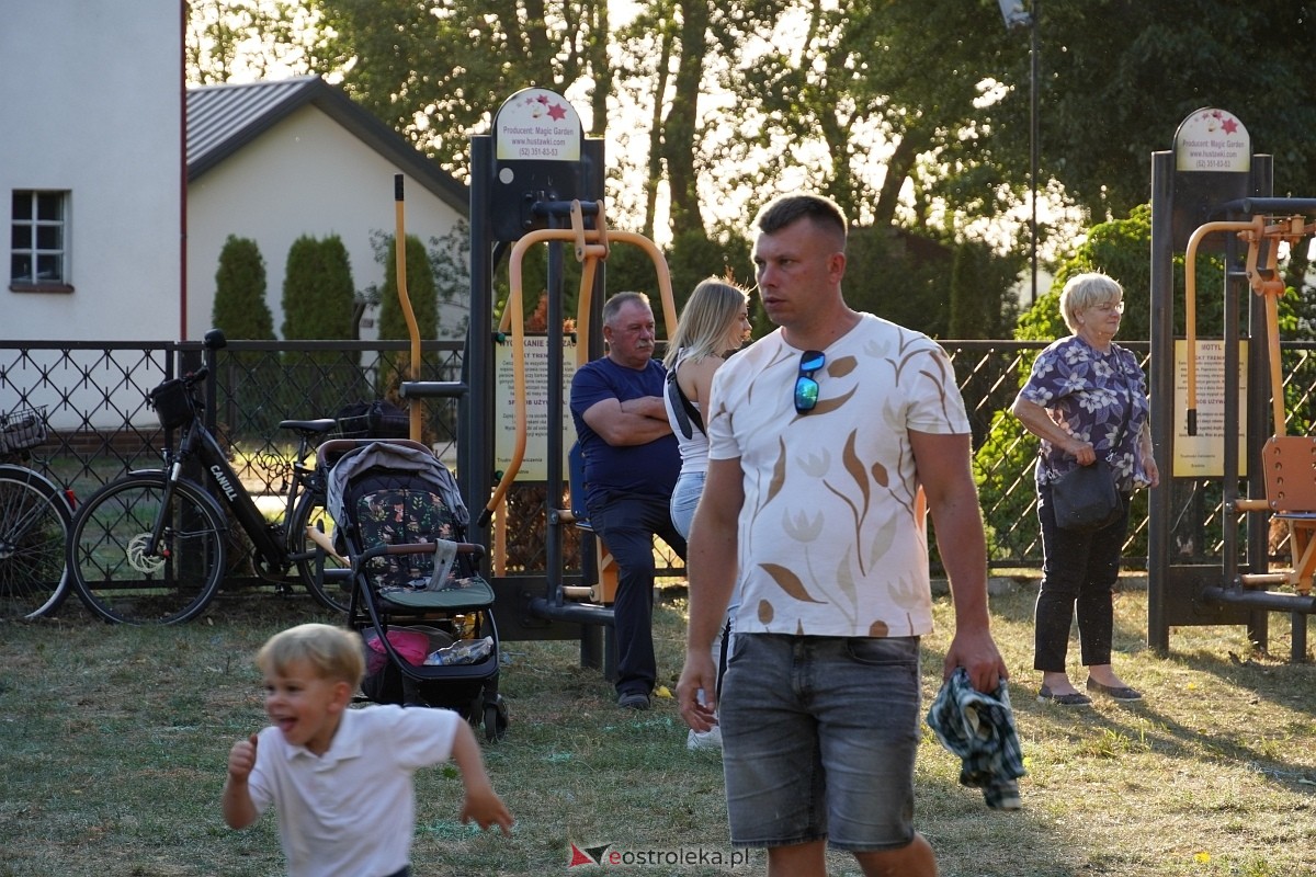 Świnia kontra Dzik - wieczorne koncerty [11.08.2024] - zdjęcie #96 - eOstroleka.pl