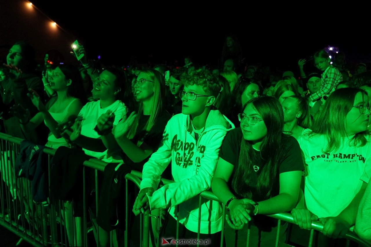 Jarmarki Czerwińskie 2024: koncert CLEO [11.08.2024] - zdjęcie #156 - eOstroleka.pl