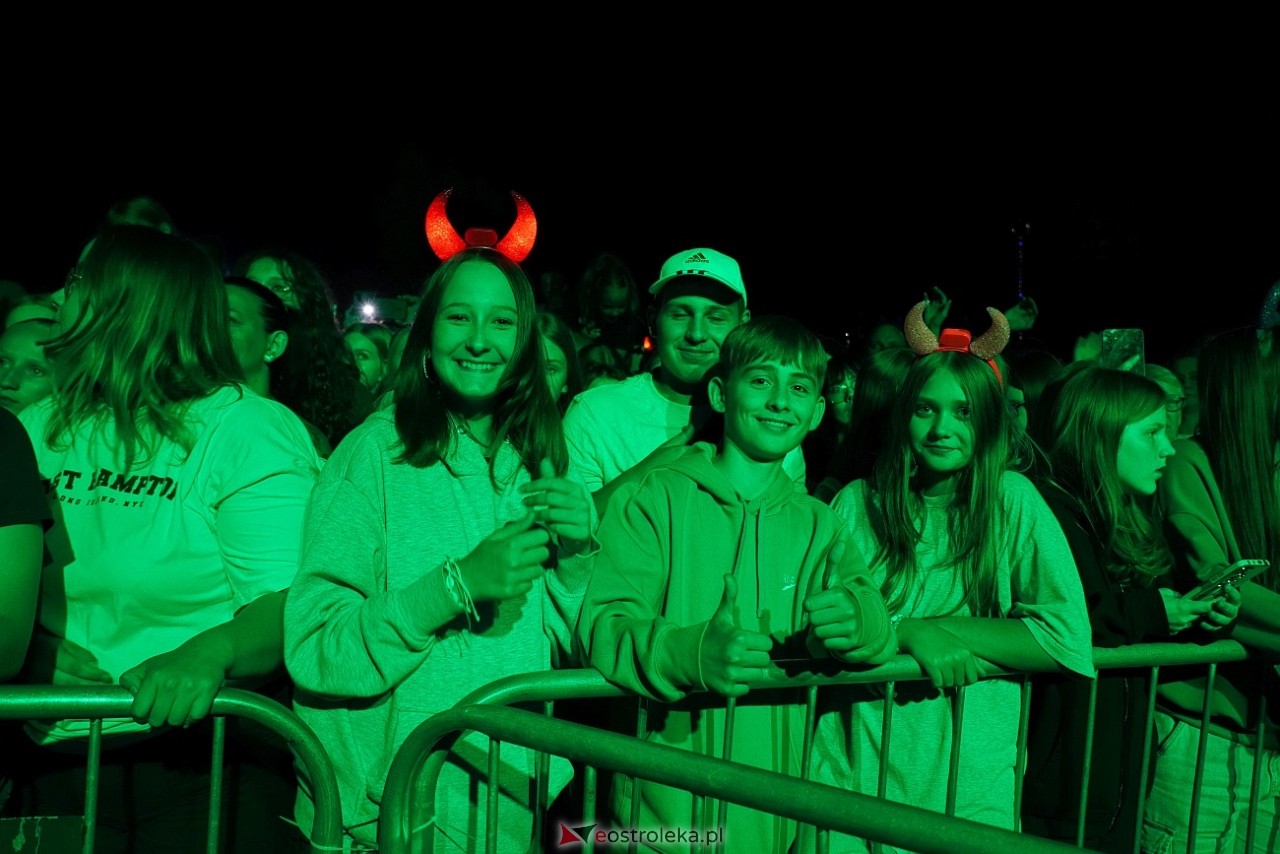 Jarmarki Czerwińskie 2024: koncert CLEO [11.08.2024] - zdjęcie #153 - eOstroleka.pl