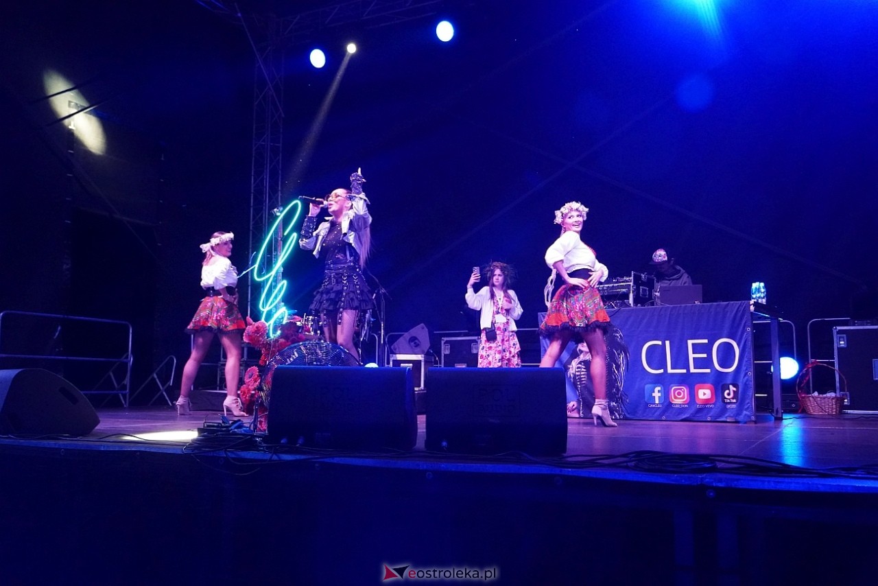 Jarmarki Czerwińskie 2024: koncert CLEO [11.08.2024] - zdjęcie #129 - eOstroleka.pl