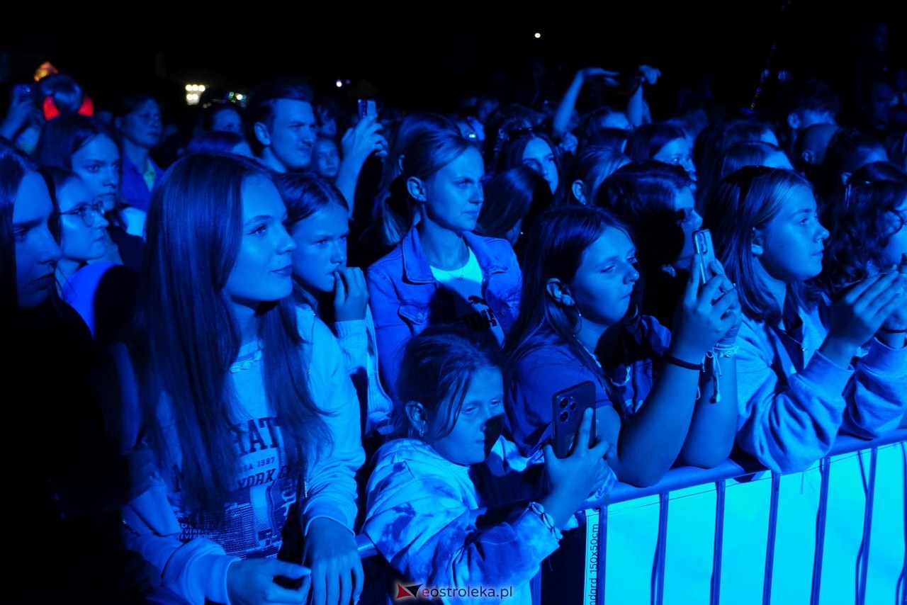 Jarmarki Czerwińskie 2024: koncert CLEO [11.08.2024] - zdjęcie #128 - eOstroleka.pl