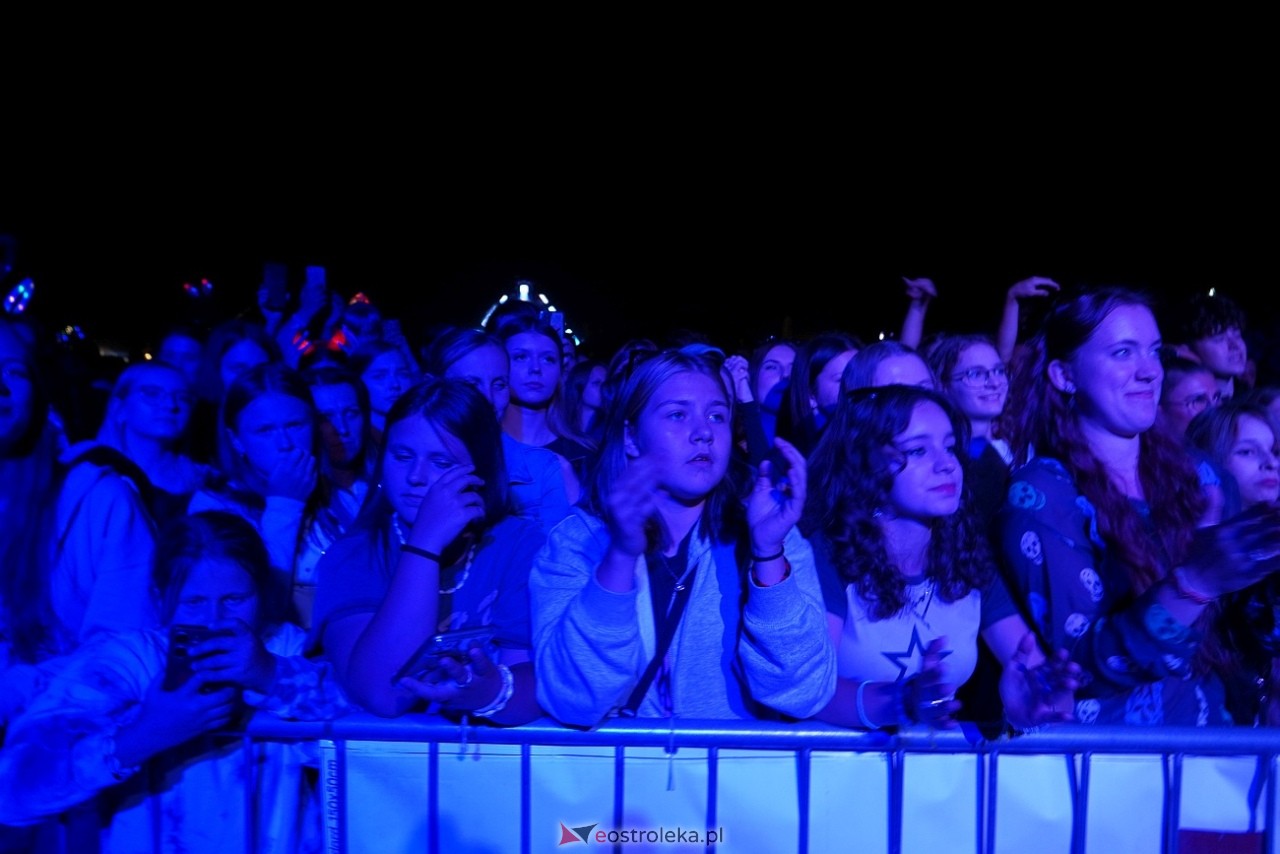Jarmarki Czerwińskie 2024: koncert CLEO [11.08.2024] - zdjęcie #123 - eOstroleka.pl