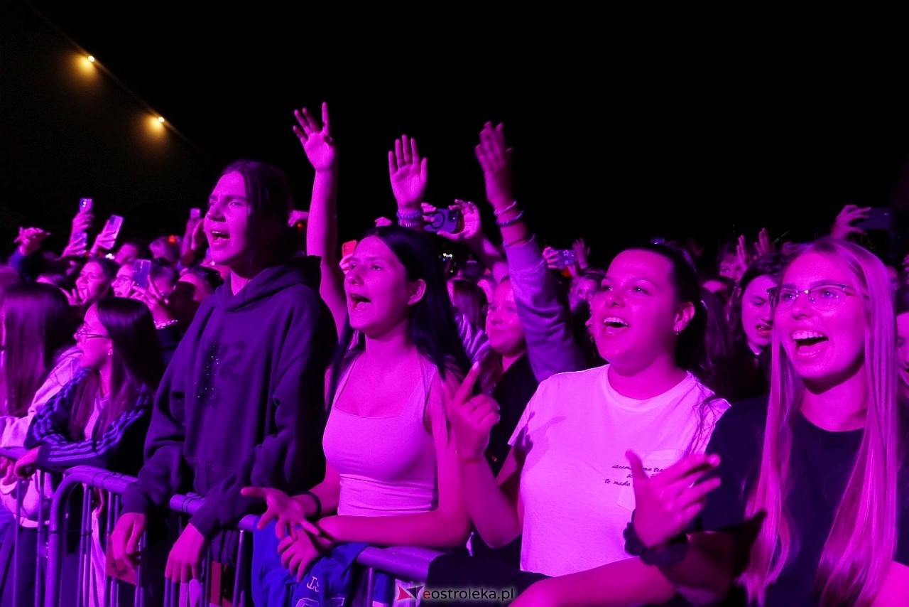 Jarmarki Czerwińskie 2024: koncert CLEO [11.08.2024] - zdjęcie #100 - eOstroleka.pl
