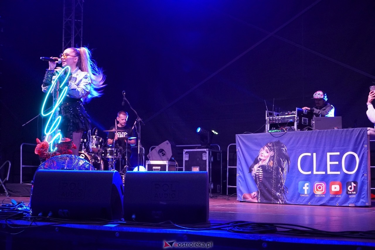 Jarmarki Czerwińskie 2024: koncert CLEO [11.08.2024] - zdjęcie #74 - eOstroleka.pl