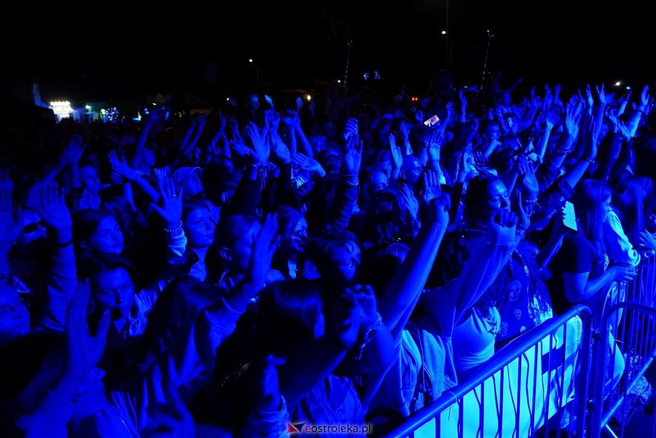 Jarmarki Czerwińskie 2024: koncert CLEO [11.08.2024] - zdjęcie #72 - eOstroleka.pl