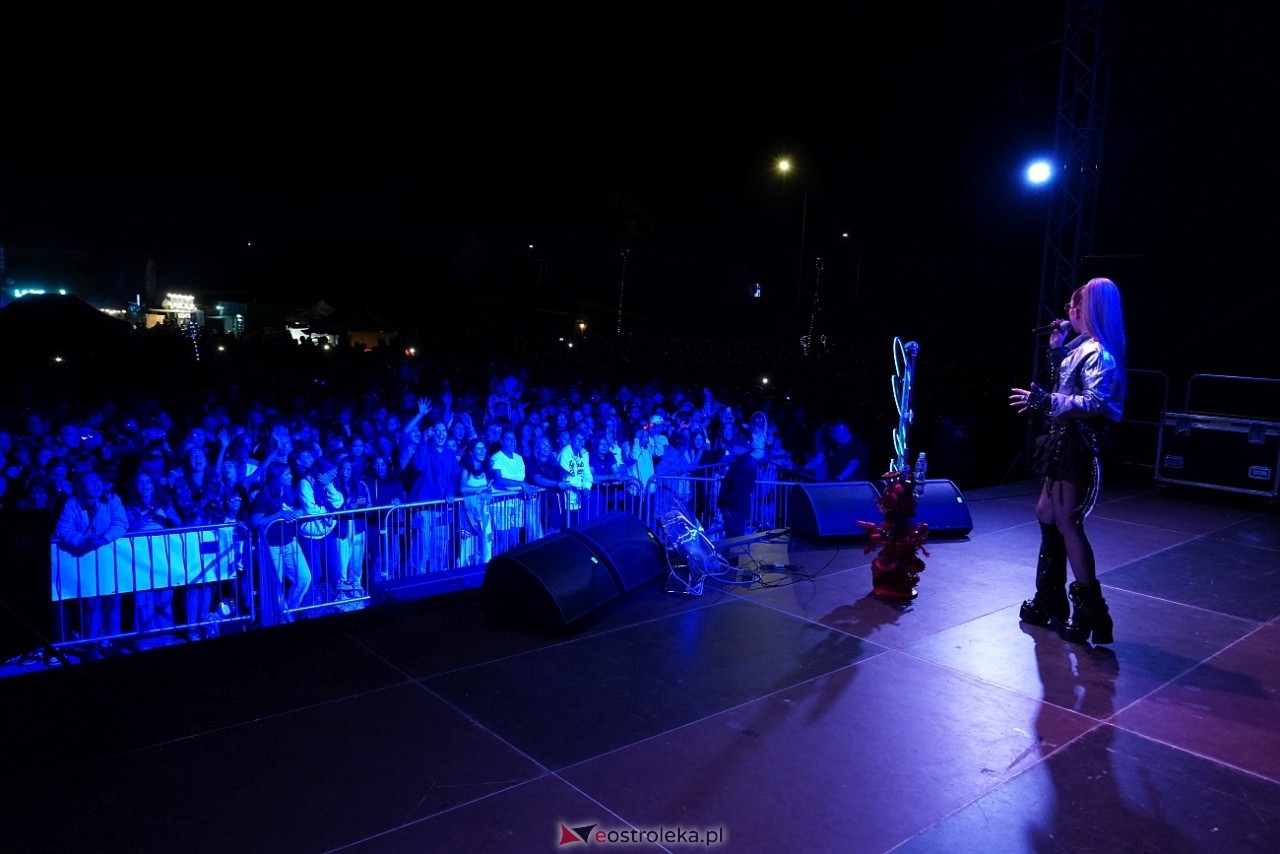 Jarmarki Czerwińskie 2024: koncert CLEO [11.08.2024] - zdjęcie #68 - eOstroleka.pl