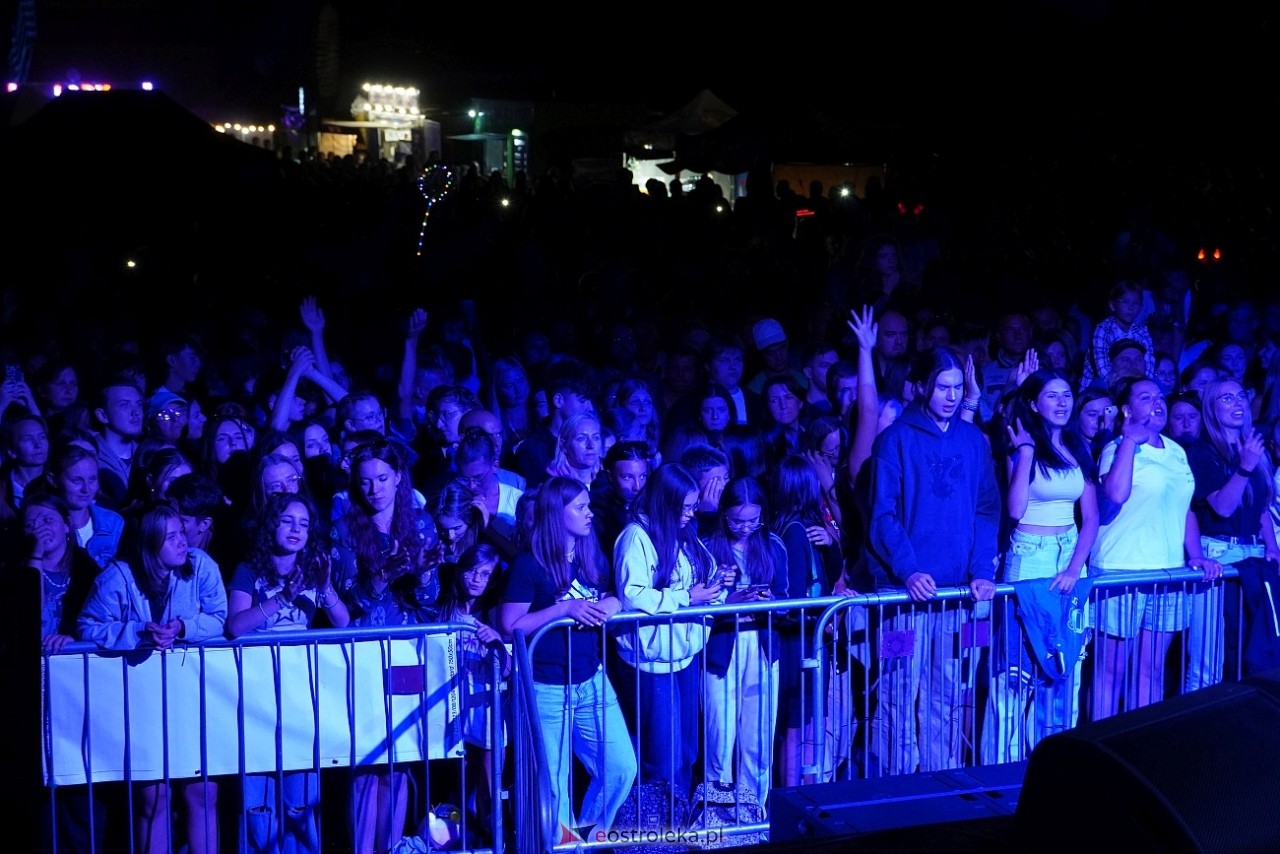 Jarmarki Czerwińskie 2024: koncert CLEO [11.08.2024] - zdjęcie #66 - eOstroleka.pl