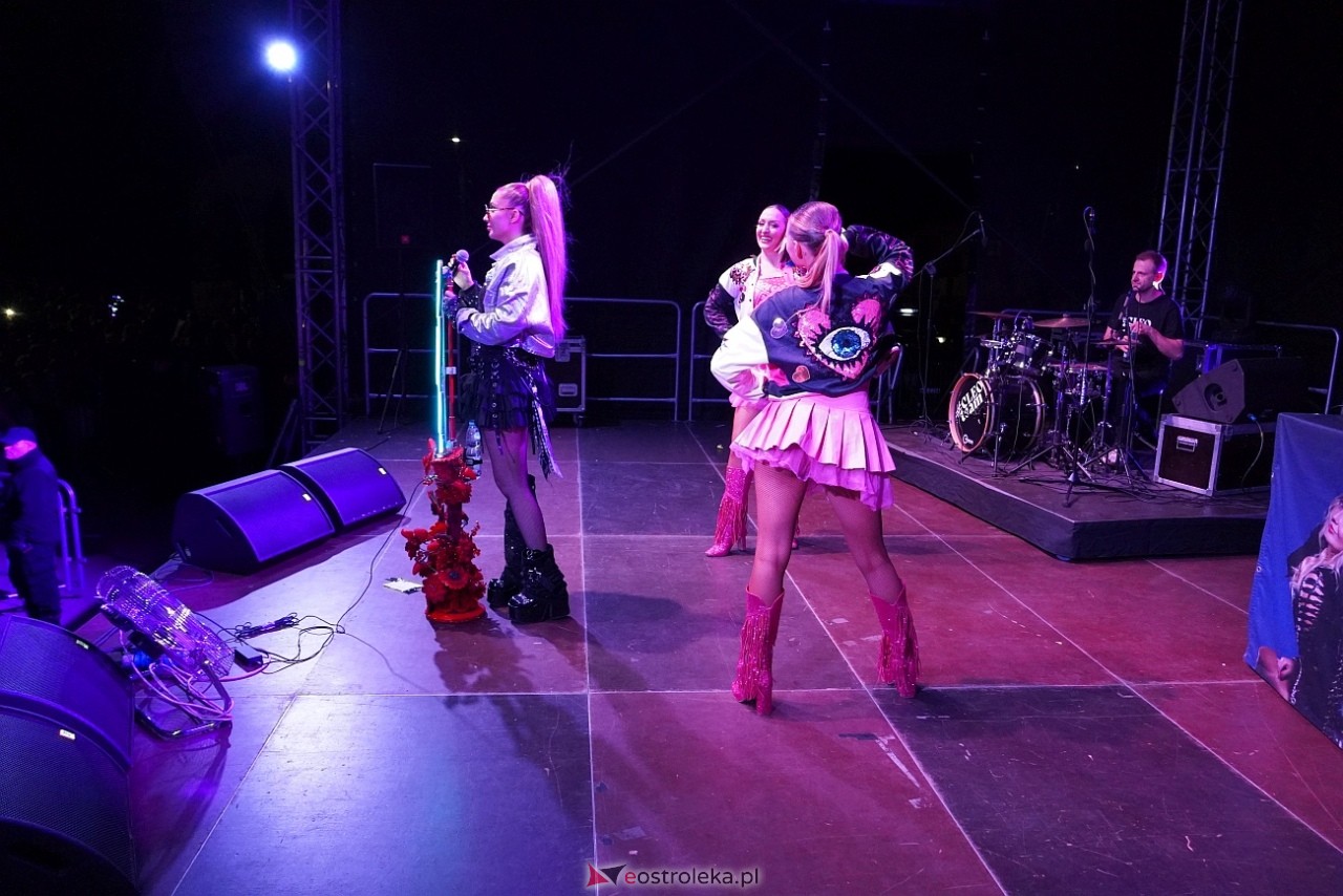 Jarmarki Czerwińskie 2024: koncert CLEO [11.08.2024] - zdjęcie #12 - eOstroleka.pl