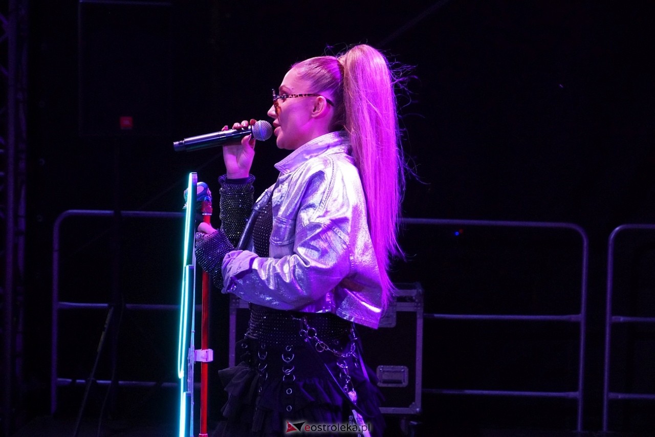Jarmarki Czerwińskie 2024: koncert CLEO [11.08.2024] - zdjęcie #11 - eOstroleka.pl