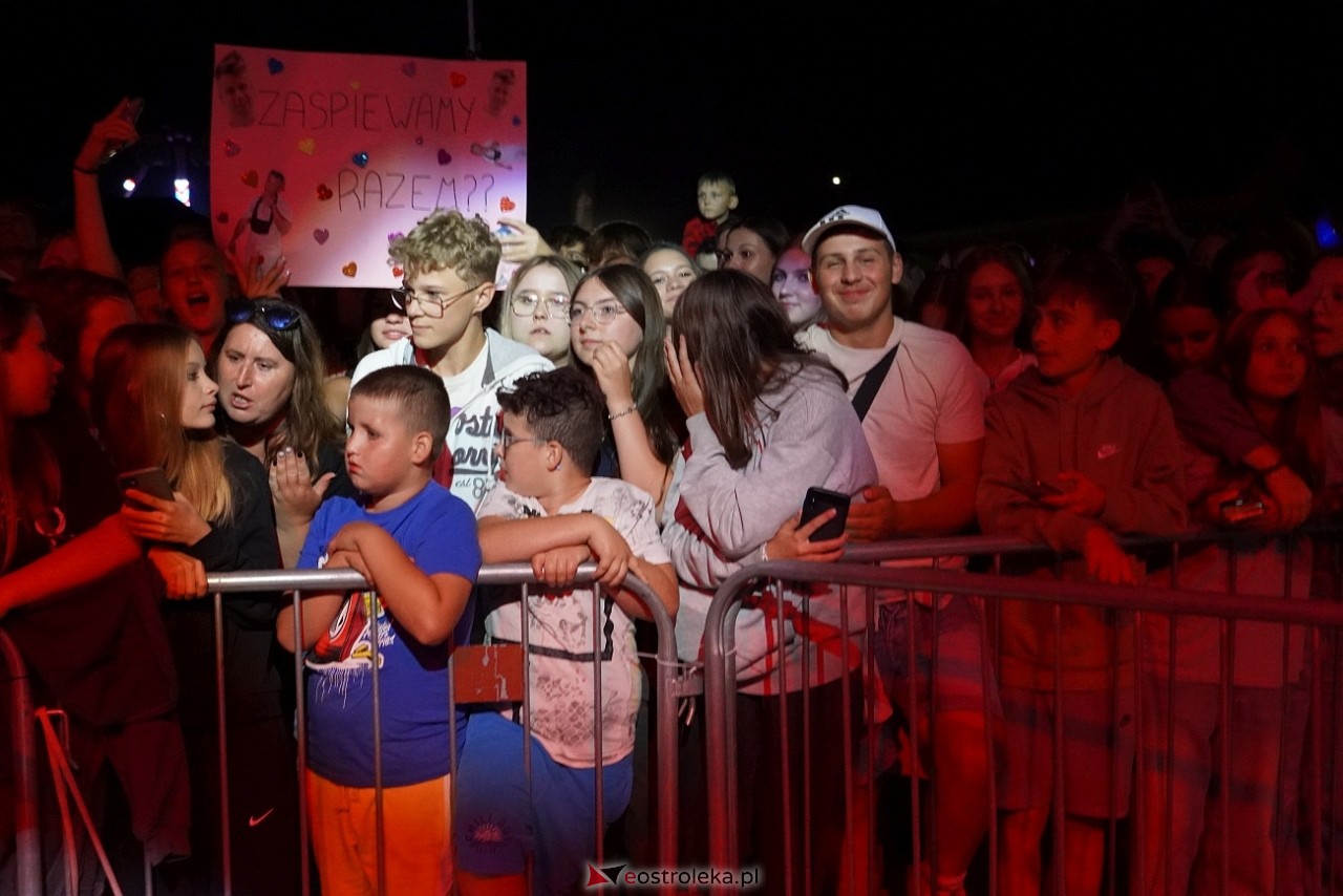 Jarmarki Czerwińskie 2024: koncert SKOLIM [11.08.2024] - zdjęcie #163 - eOstroleka.pl