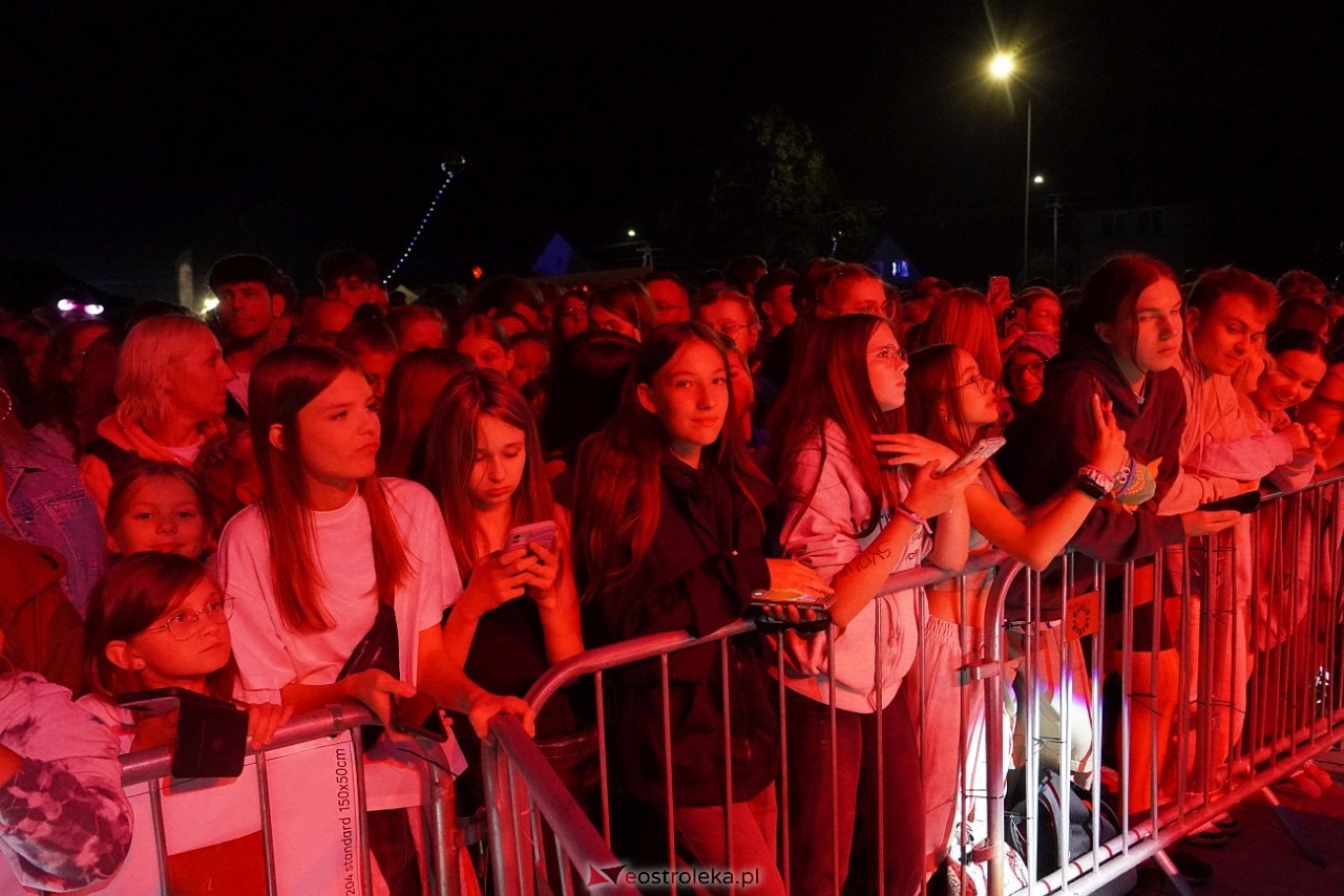 Jarmarki Czerwińskie 2024: koncert SKOLIM [11.08.2024] - zdjęcie #153 - eOstroleka.pl