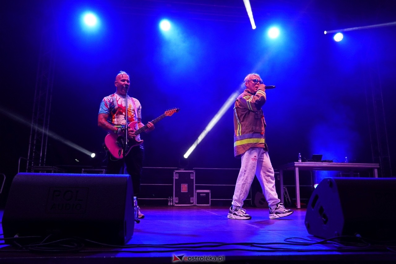 Jarmarki Czerwińskie 2024: koncert SKOLIM [11.08.2024] - zdjęcie #125 - eOstroleka.pl