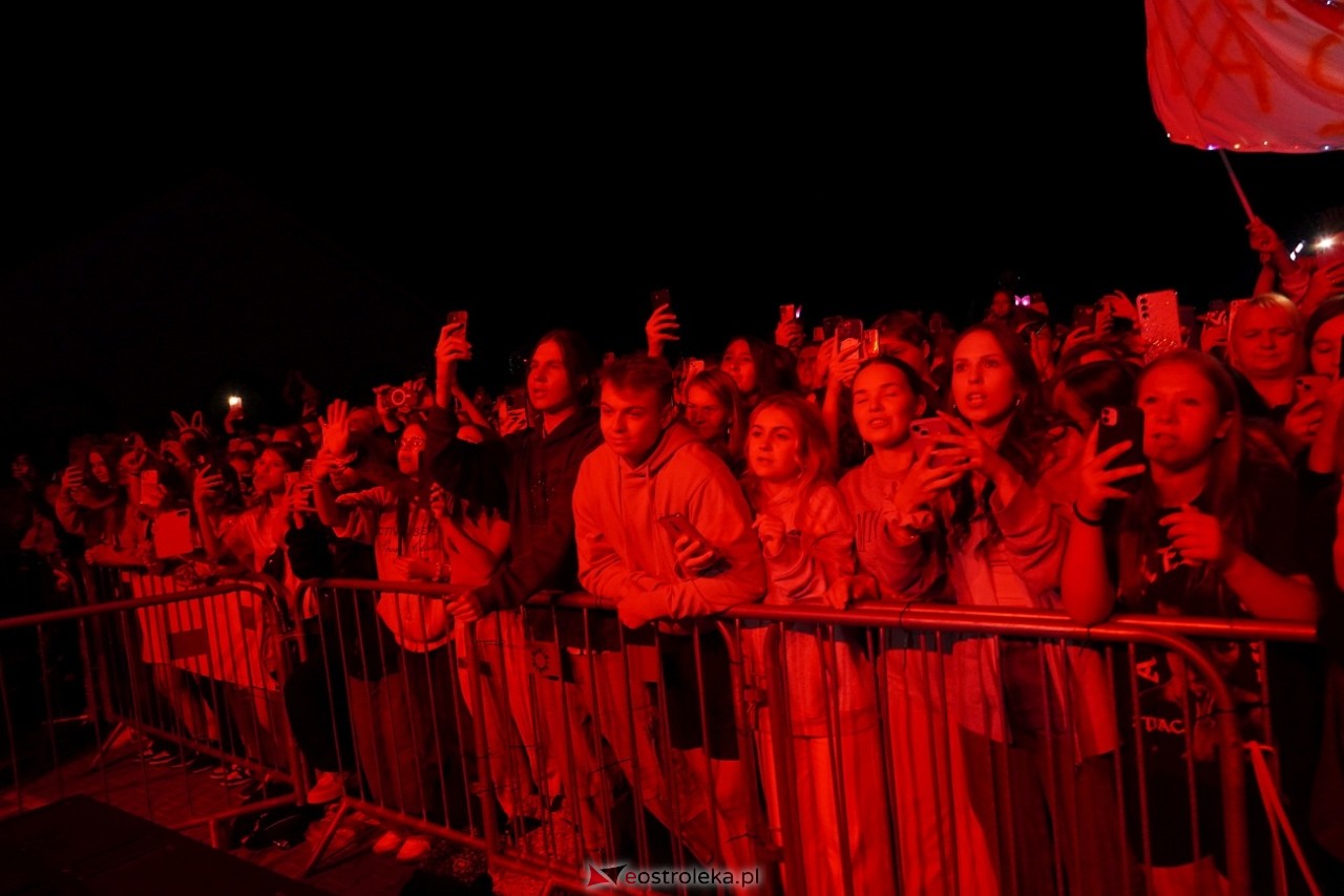 Jarmarki Czerwińskie 2024: koncert SKOLIM [11.08.2024] - zdjęcie #108 - eOstroleka.pl