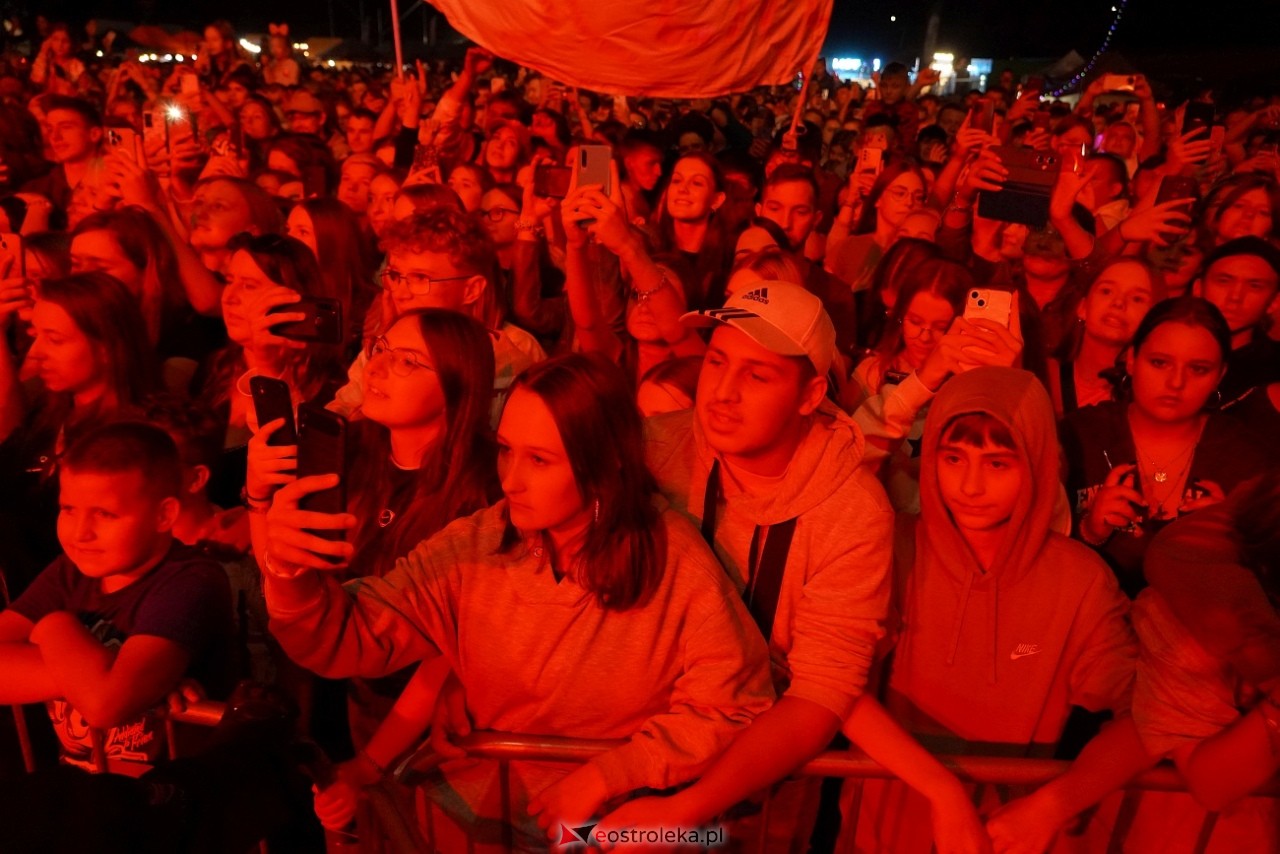 Jarmarki Czerwińskie 2024: koncert SKOLIM [11.08.2024] - zdjęcie #104 - eOstroleka.pl