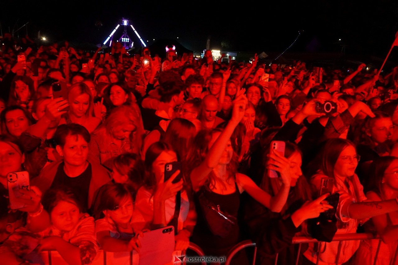 Jarmarki Czerwińskie 2024: koncert SKOLIM [11.08.2024] - zdjęcie #95 - eOstroleka.pl