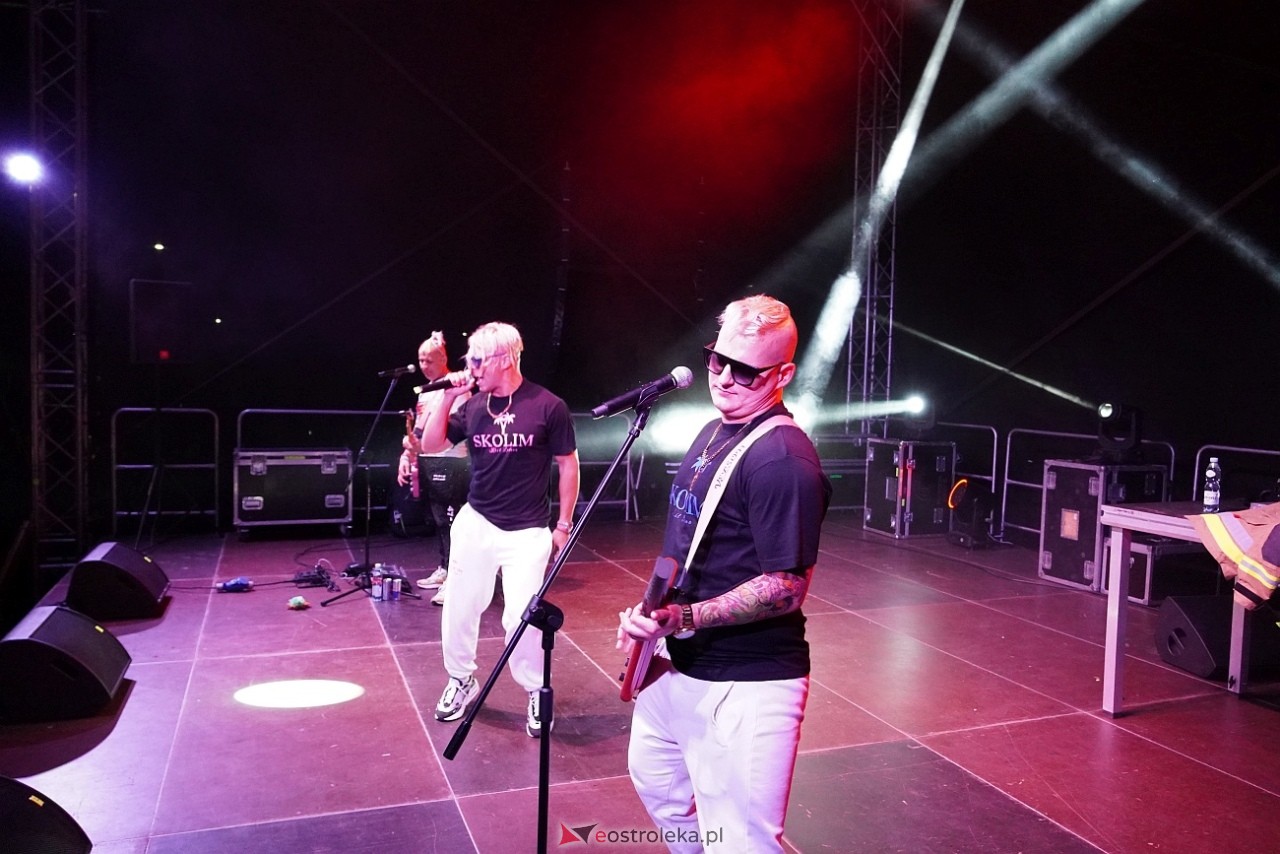 Jarmarki Czerwińskie 2024: koncert SKOLIM [11.08.2024] - zdjęcie #85 - eOstroleka.pl