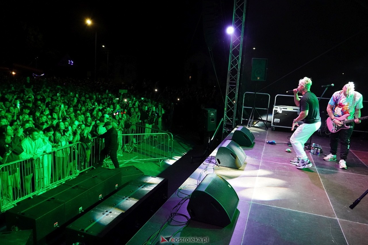Jarmarki Czerwińskie 2024: koncert SKOLIM [11.08.2024] - zdjęcie #78 - eOstroleka.pl