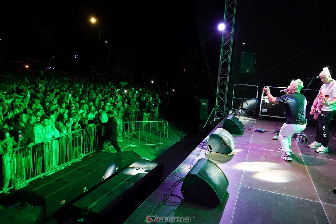 Jarmarki Czerwińskie 2024: koncert SKOLIM [11.08.2024] - zdjęcie #77 - eOstroleka.pl