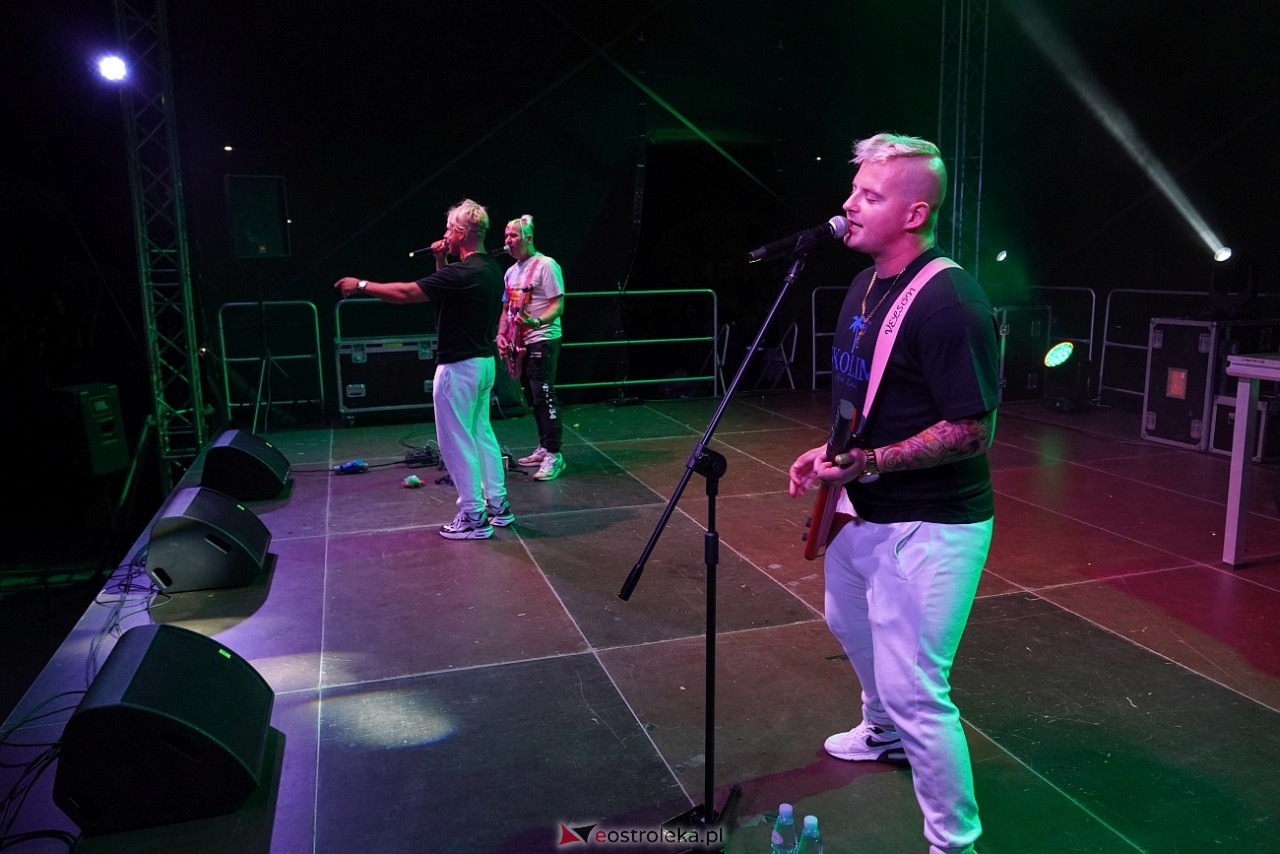 Jarmarki Czerwińskie 2024: koncert SKOLIM [11.08.2024] - zdjęcie #75 - eOstroleka.pl