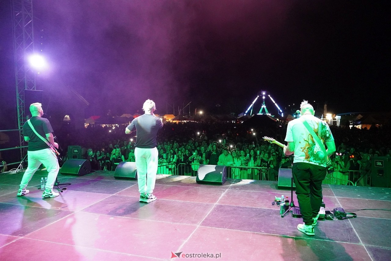 Jarmarki Czerwińskie 2024: koncert SKOLIM [11.08.2024] - zdjęcie #71 - eOstroleka.pl