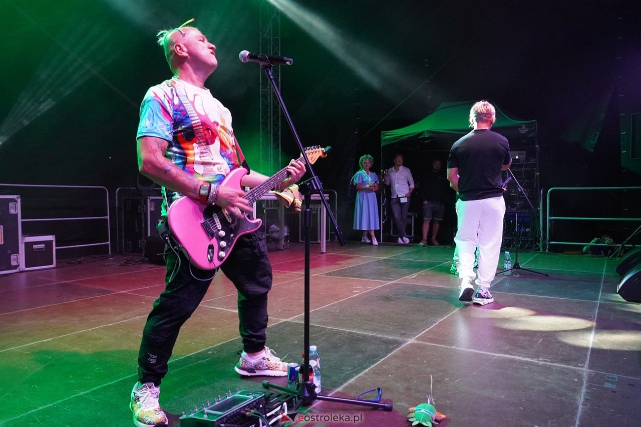 Jarmarki Czerwińskie 2024: koncert SKOLIM [11.08.2024] - zdjęcie #68 - eOstroleka.pl