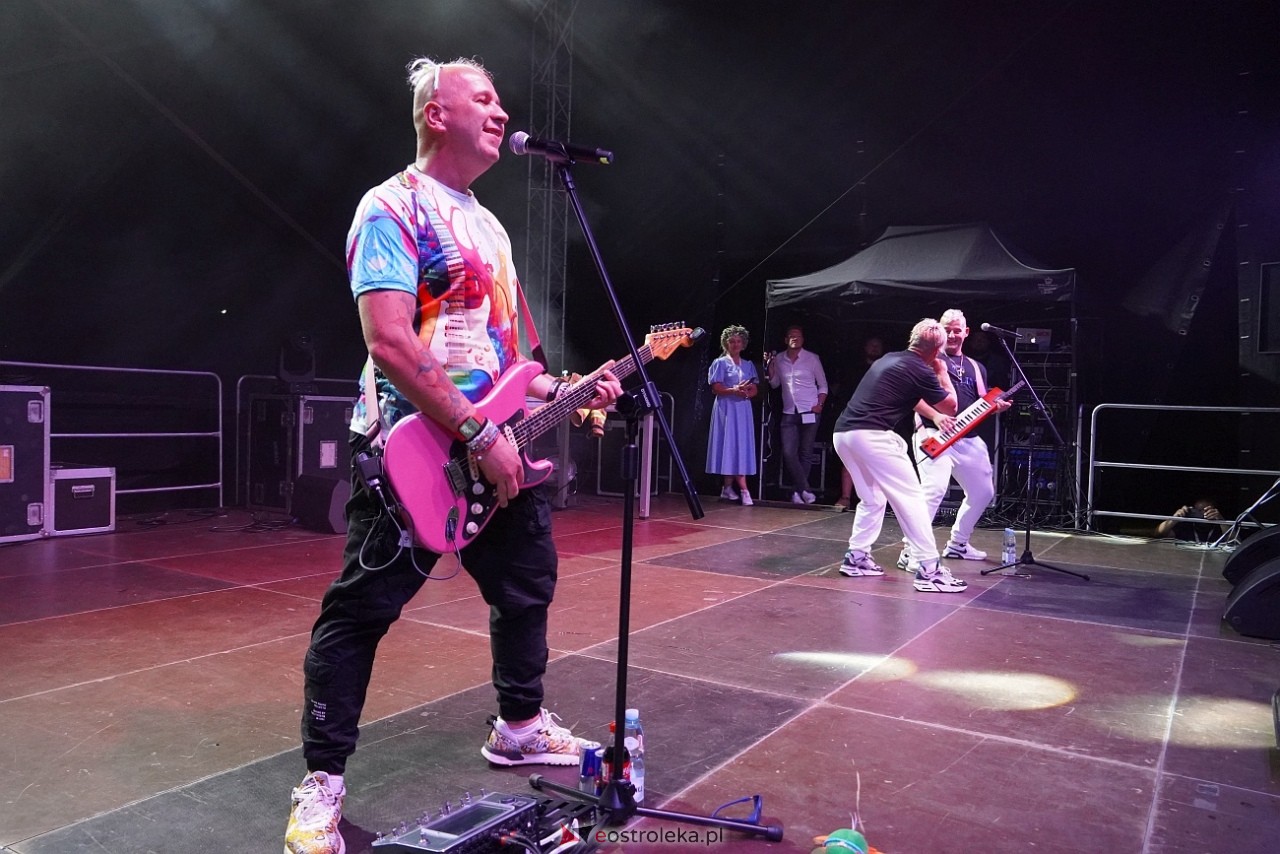 Jarmarki Czerwińskie 2024: koncert SKOLIM [11.08.2024] - zdjęcie #67 - eOstroleka.pl
