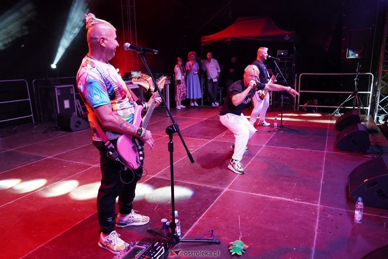 Jarmarki Czerwińskie 2024: koncert SKOLIM [11.08.2024] - zdjęcie #61 - eOstroleka.pl