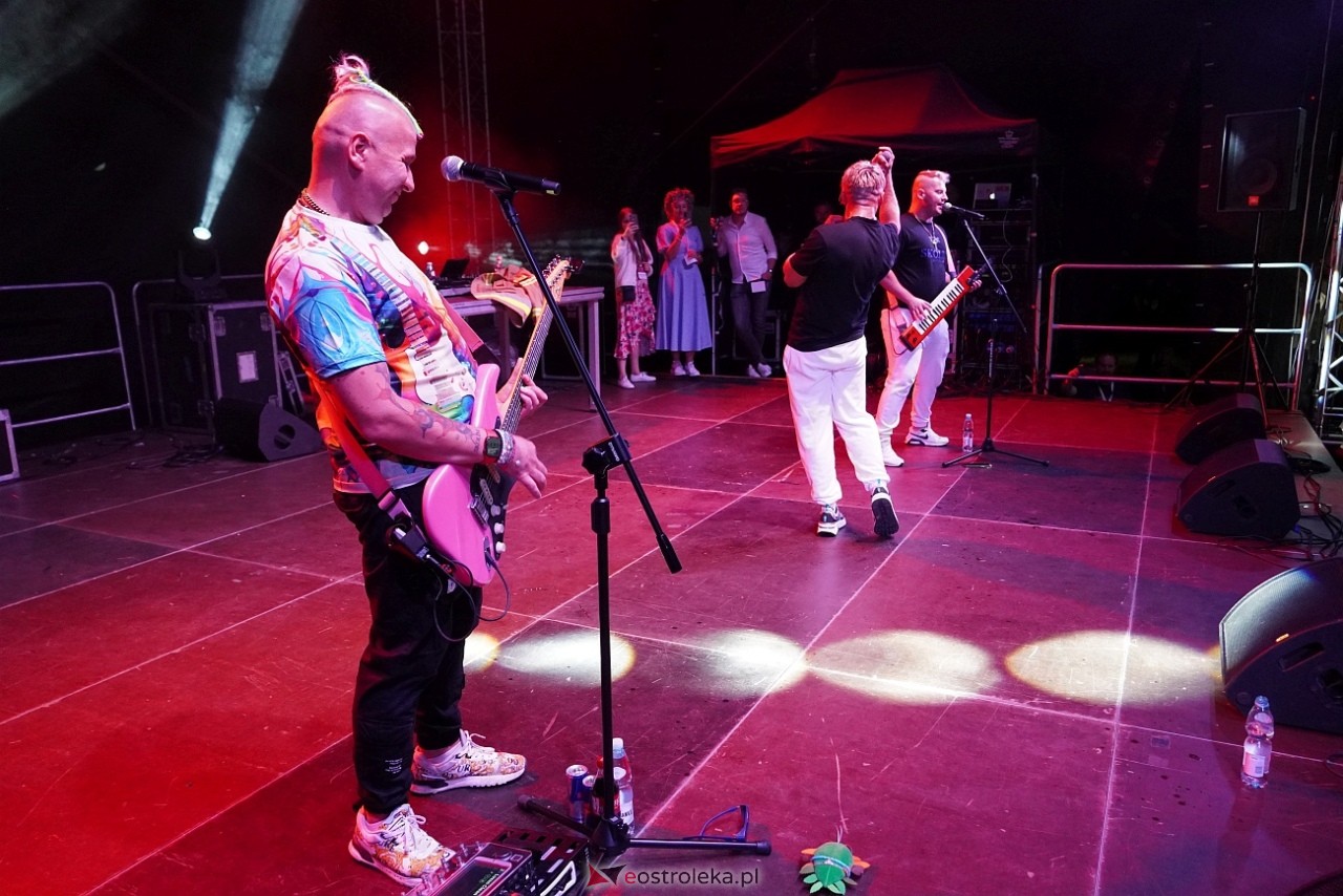 Jarmarki Czerwińskie 2024: koncert SKOLIM [11.08.2024] - zdjęcie #60 - eOstroleka.pl