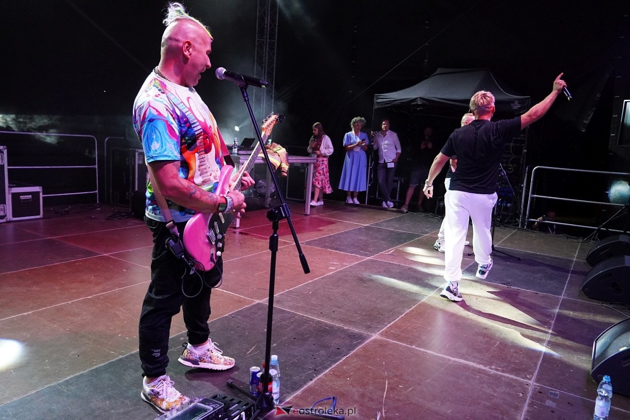 Jarmarki Czerwińskie 2024: koncert SKOLIM [11.08.2024] - zdjęcie #54 - eOstroleka.pl