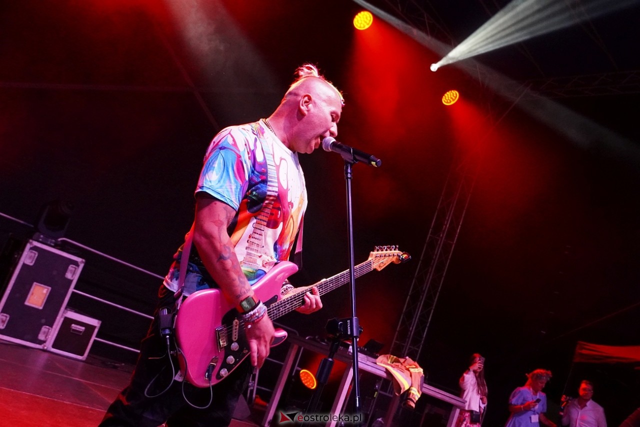 Jarmarki Czerwińskie 2024: koncert SKOLIM [11.08.2024] - zdjęcie #44 - eOstroleka.pl