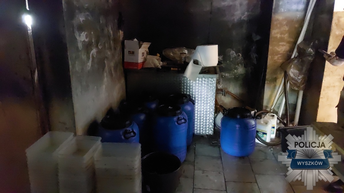 Fabryka klefedronu w powiecie wyszkowskim zlikwidowana przez policję [12.08.2024] - zdjęcie #12 - eOstroleka.pl