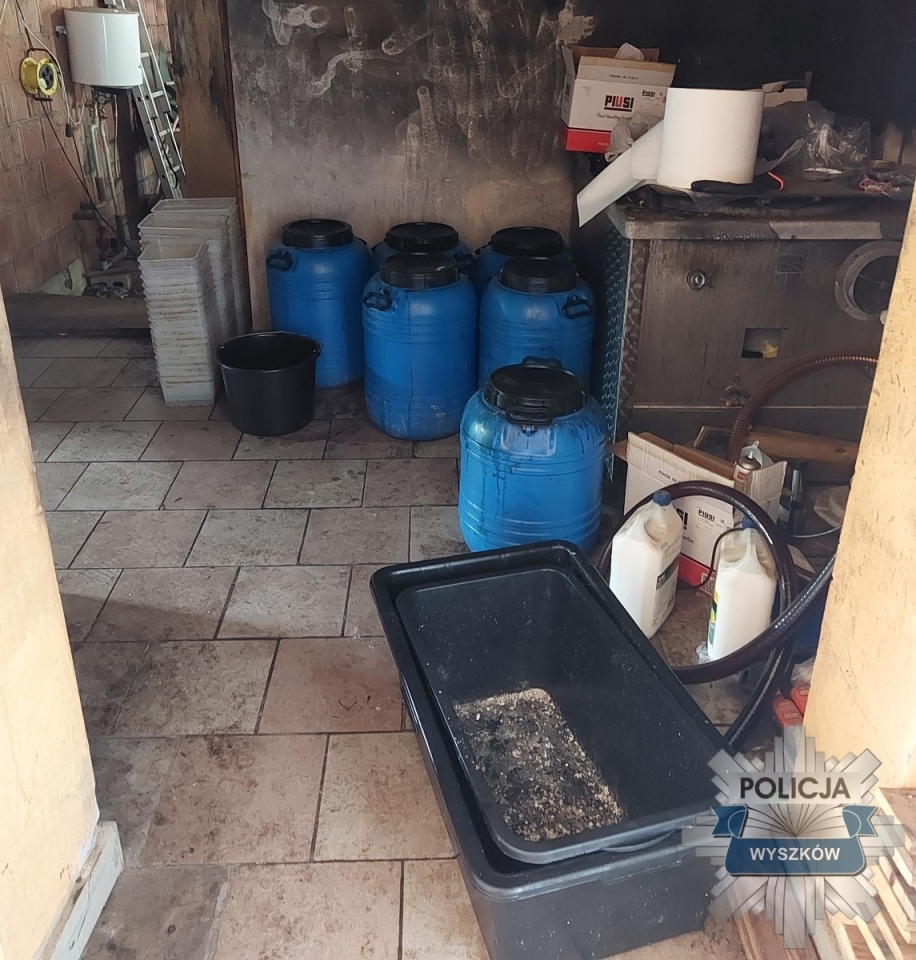 Fabryka klefedronu w powiecie wyszkowskim zlikwidowana przez policję [12.08.2024] - zdjęcie #10 - eOstroleka.pl