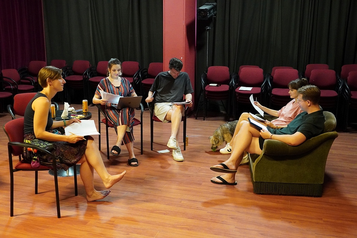 Próba Teatru Tutejszego w Klubie Oczko [14.08.2024] - zdjęcie #12 - eOstroleka.pl