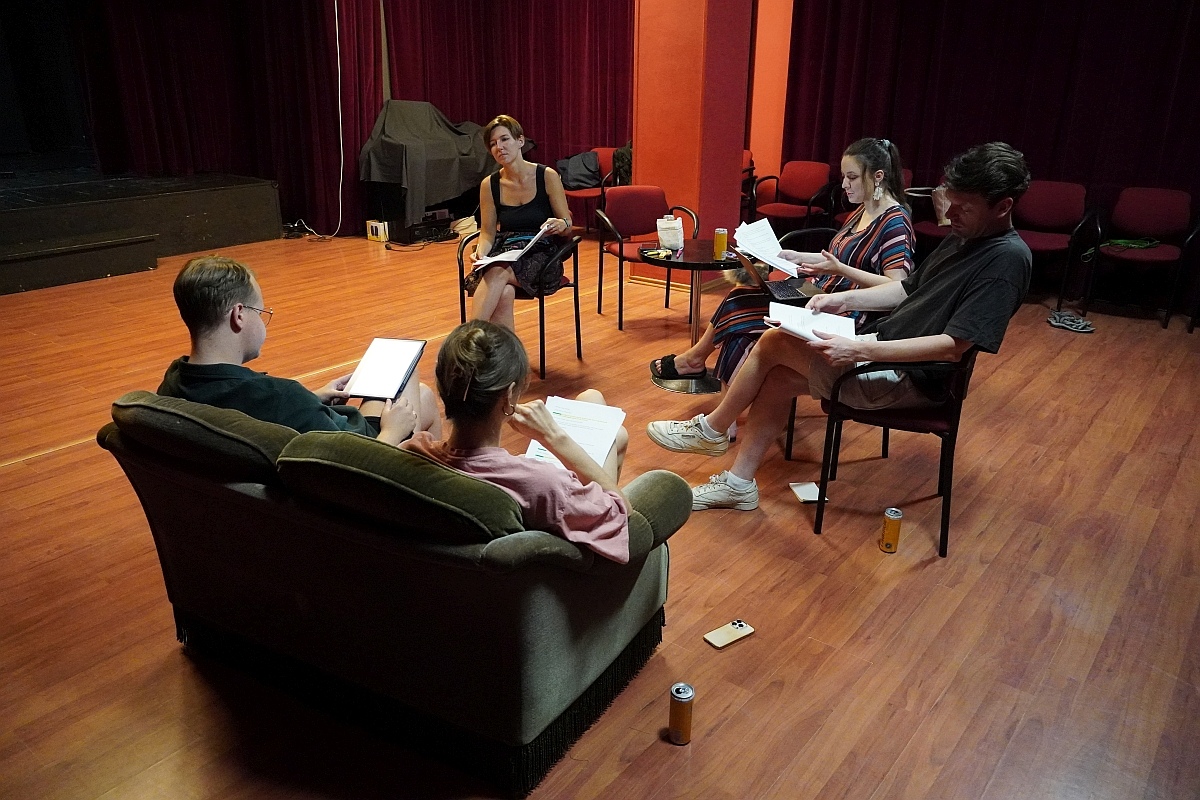 Próba Teatru Tutejszego w Klubie Oczko [14.08.2024] - zdjęcie #5 - eOstroleka.pl