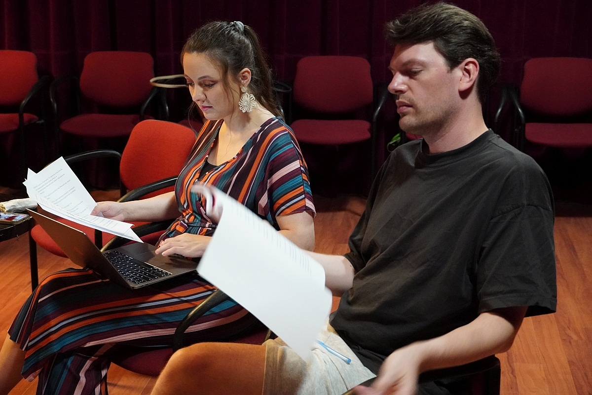 Próba Teatru Tutejszego w Klubie Oczko [14.08.2024] - zdjęcie #4 - eOstroleka.pl