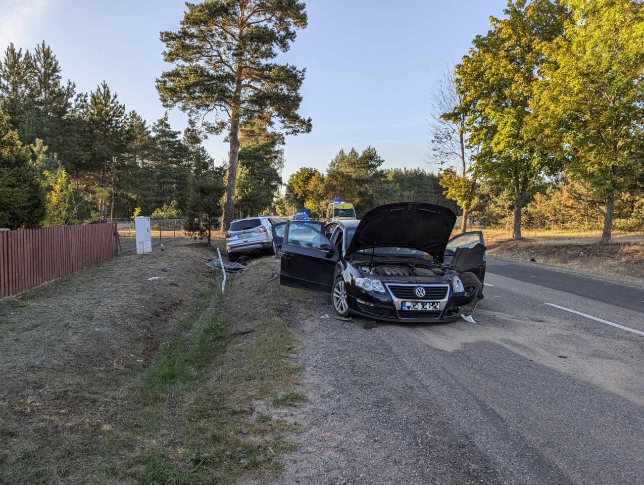 Wypadek na DK53 w Wydmusach [14.08.2024] - zdjęcie #5 - eOstroleka.pl