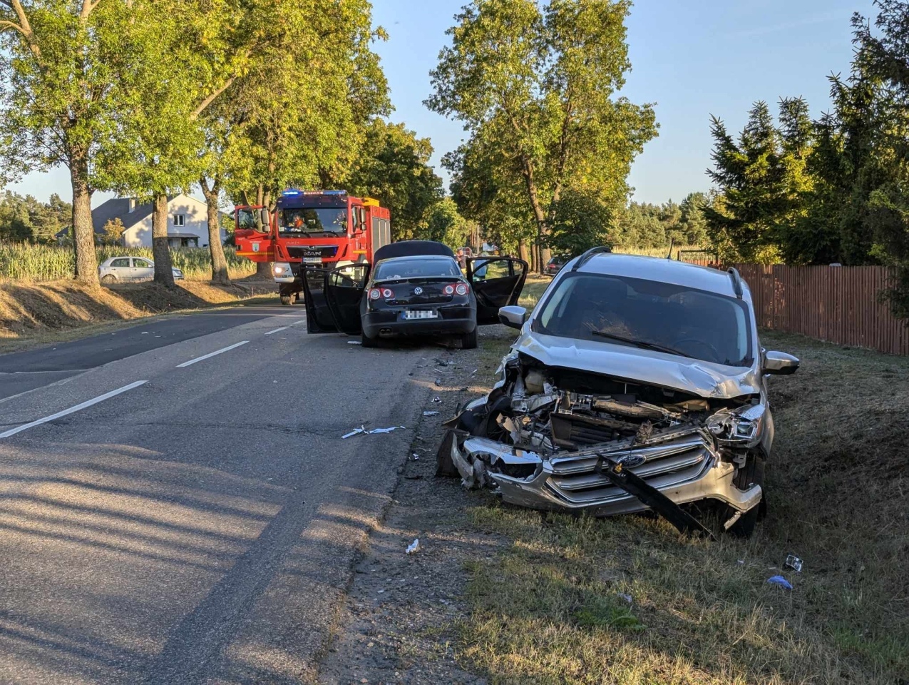 Wypadek na DK53 w Wydmusach [14.08.2024] - zdjęcie #3 - eOstroleka.pl