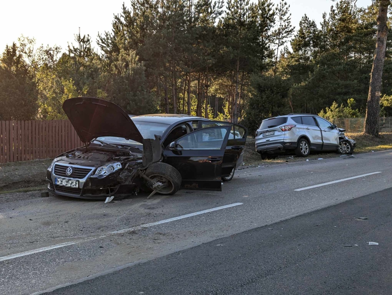 Wypadek na DK53 w Wydmusach [14.08.2024] - zdjęcie #1 - eOstroleka.pl