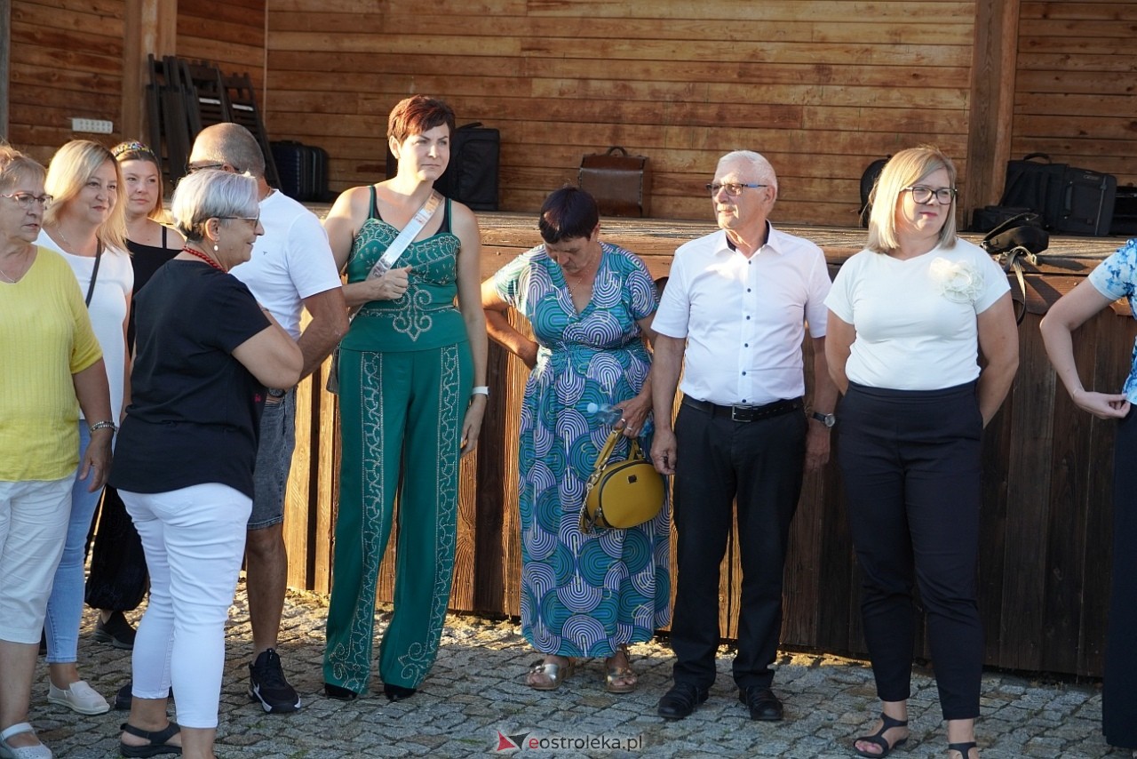 W Myszyńcu bili rekord we wspólnym wykonaniu Starej Babki [14.08.2024] - zdjęcie #94 - eOstroleka.pl