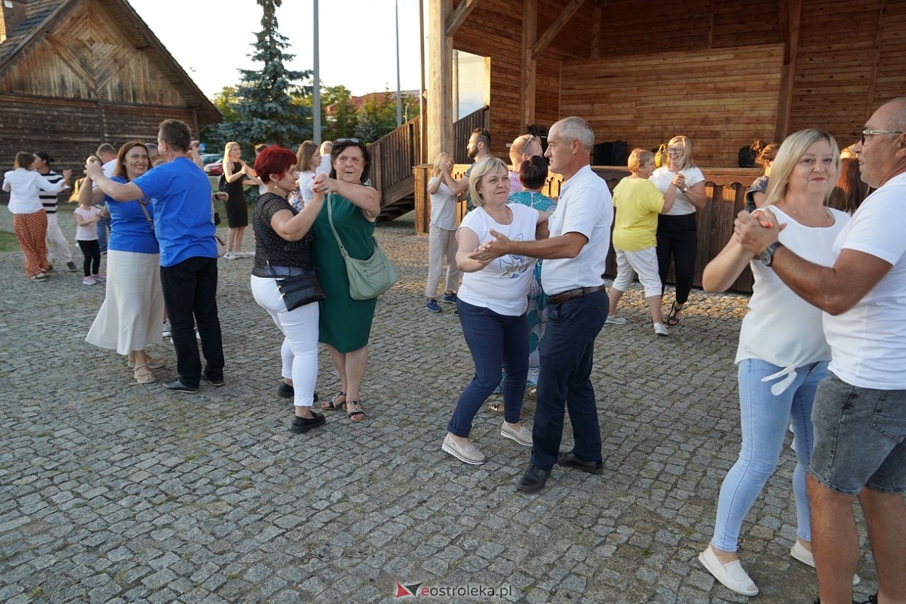 W Myszyńcu bili rekord we wspólnym wykonaniu Starej Babki [14.08.2024] - zdjęcie #49 - eOstroleka.pl