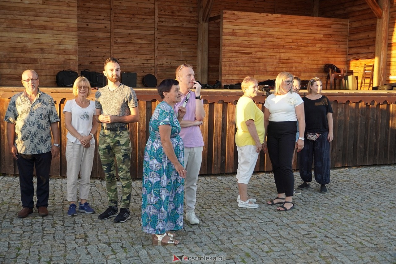 W Myszyńcu bili rekord we wspólnym wykonaniu Starej Babki [14.08.2024] - zdjęcie #32 - eOstroleka.pl