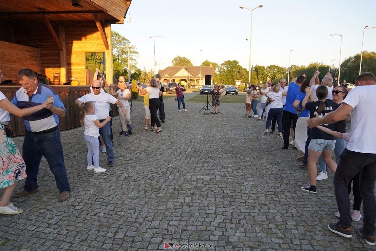 W Myszyńcu bili rekord we wspólnym wykonaniu Starej Babki [14.08.2024] - zdjęcie #25 - eOstroleka.pl