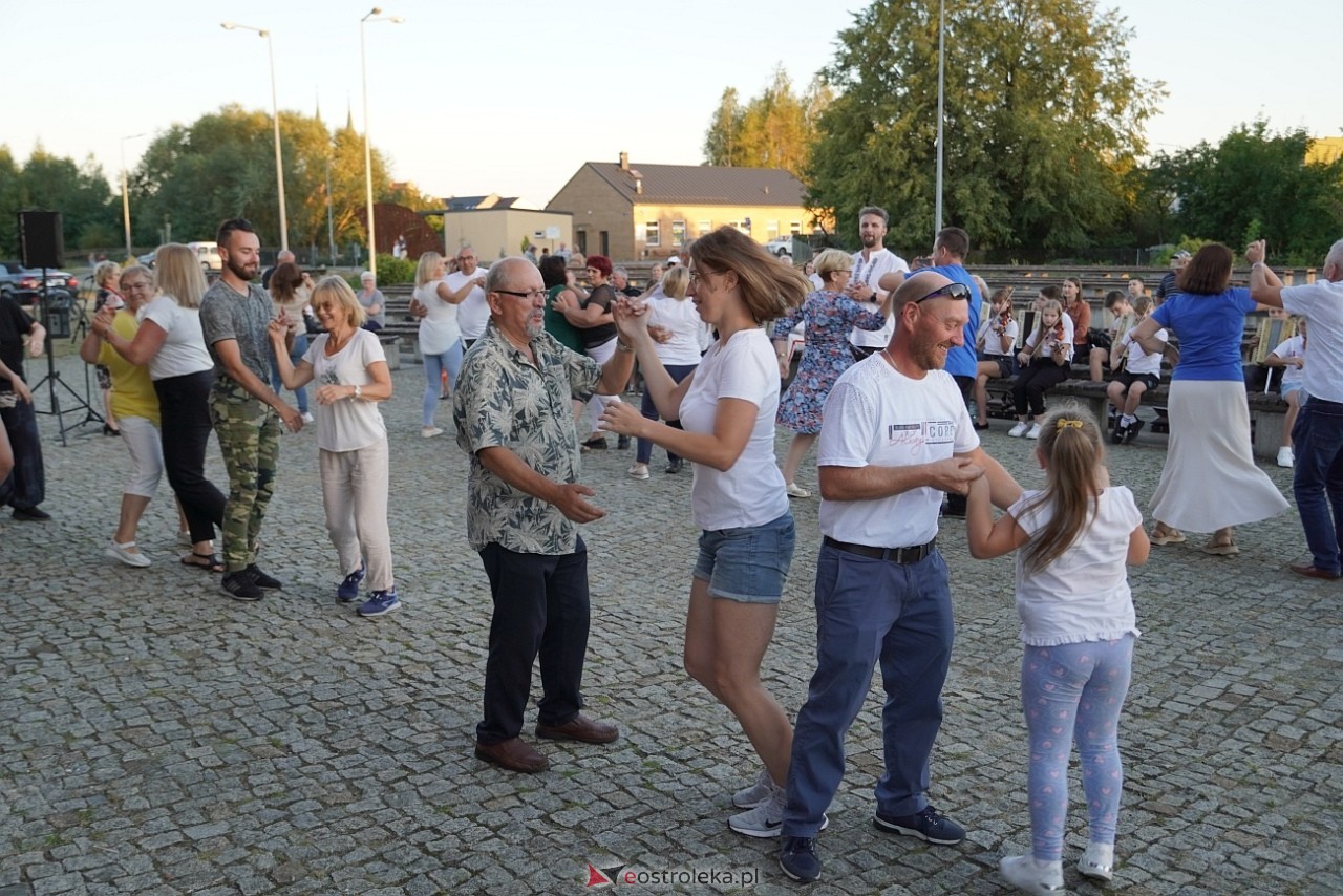 W Myszyńcu bili rekord we wspólnym wykonaniu Starej Babki [14.08.2024] - zdjęcie #3 - eOstroleka.pl