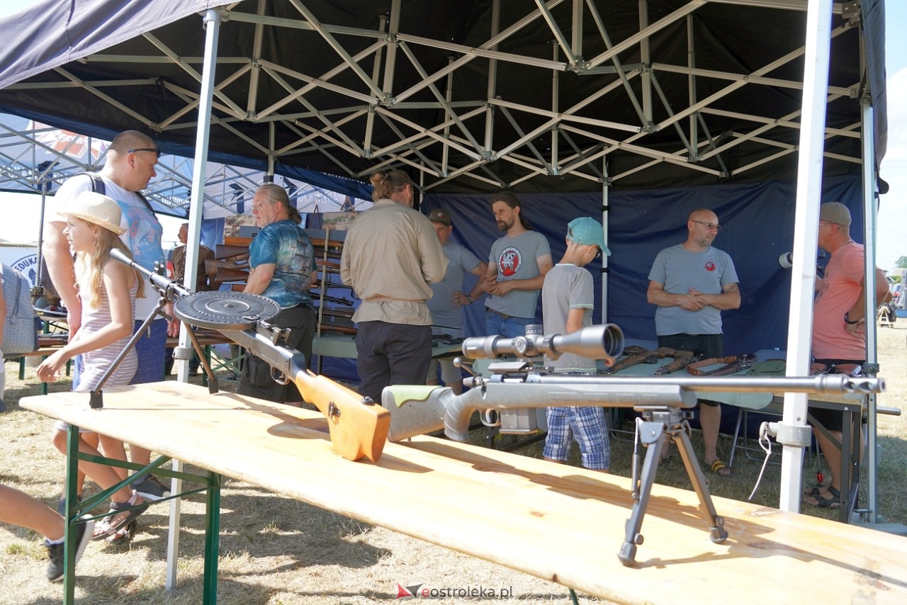 Piknik Militarny w Rzekuniu [17.08.2024] - zdjęcie #90 - eOstroleka.pl