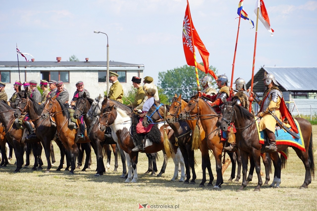 Piknik Militarny w Rzekuniu [17.08.2024] - zdjęcie #61 - eOstroleka.pl