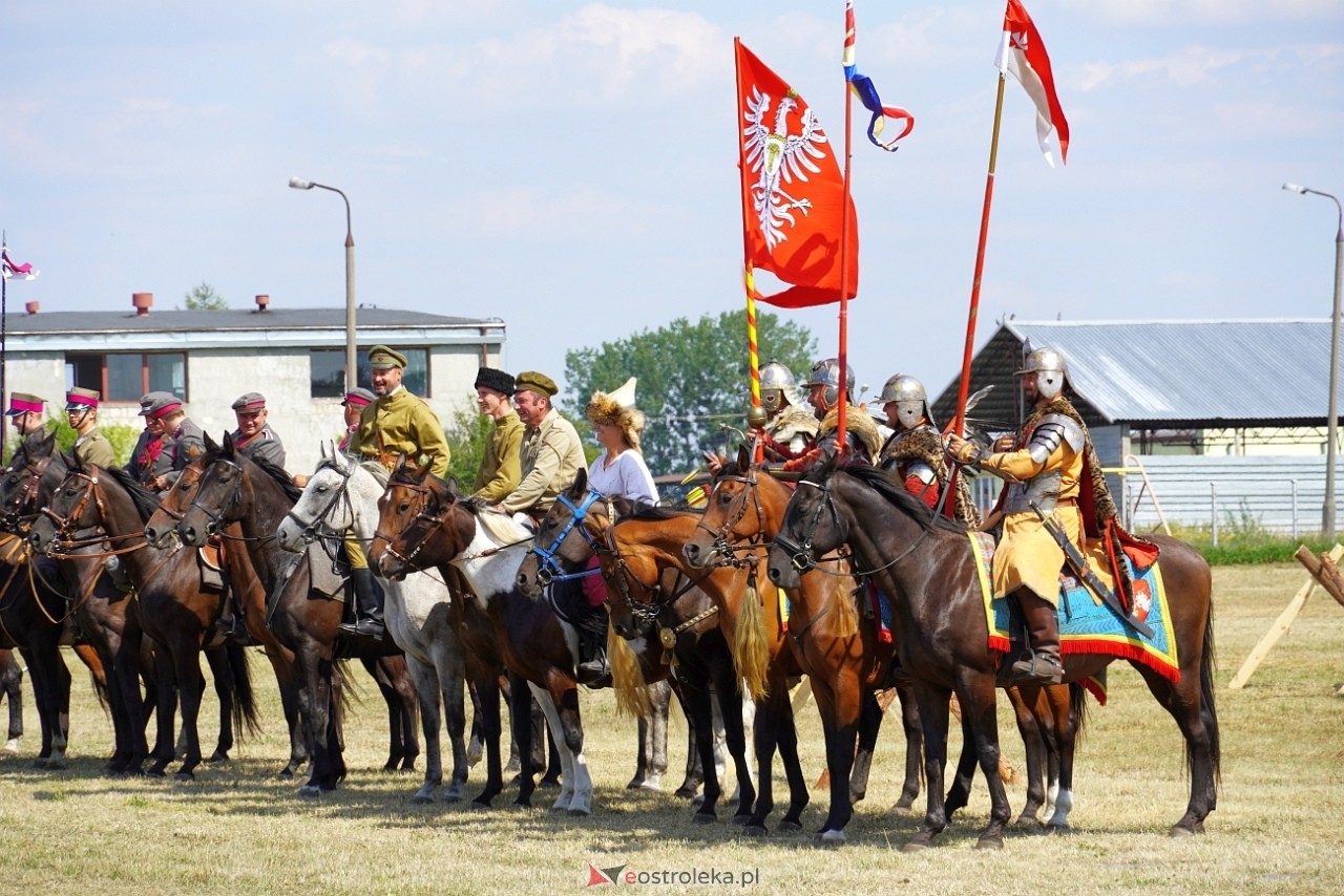 Piknik Militarny w Rzekuniu [17.08.2024] - zdjęcie #57 - eOstroleka.pl