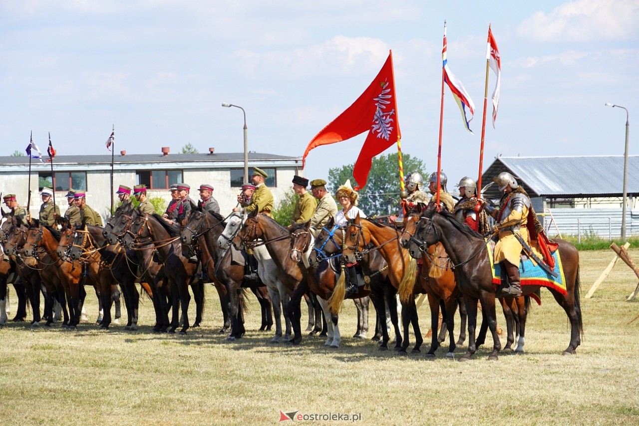 Piknik Militarny w Rzekuniu [17.08.2024] - zdjęcie #56 - eOstroleka.pl