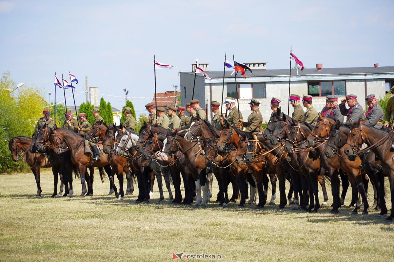 Piknik Militarny w Rzekuniu [17.08.2024] - zdjęcie #52 - eOstroleka.pl