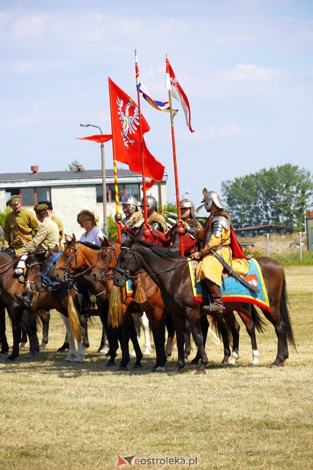 Piknik Militarny w Rzekuniu [17.08.2024] - zdjęcie #51 - eOstroleka.pl